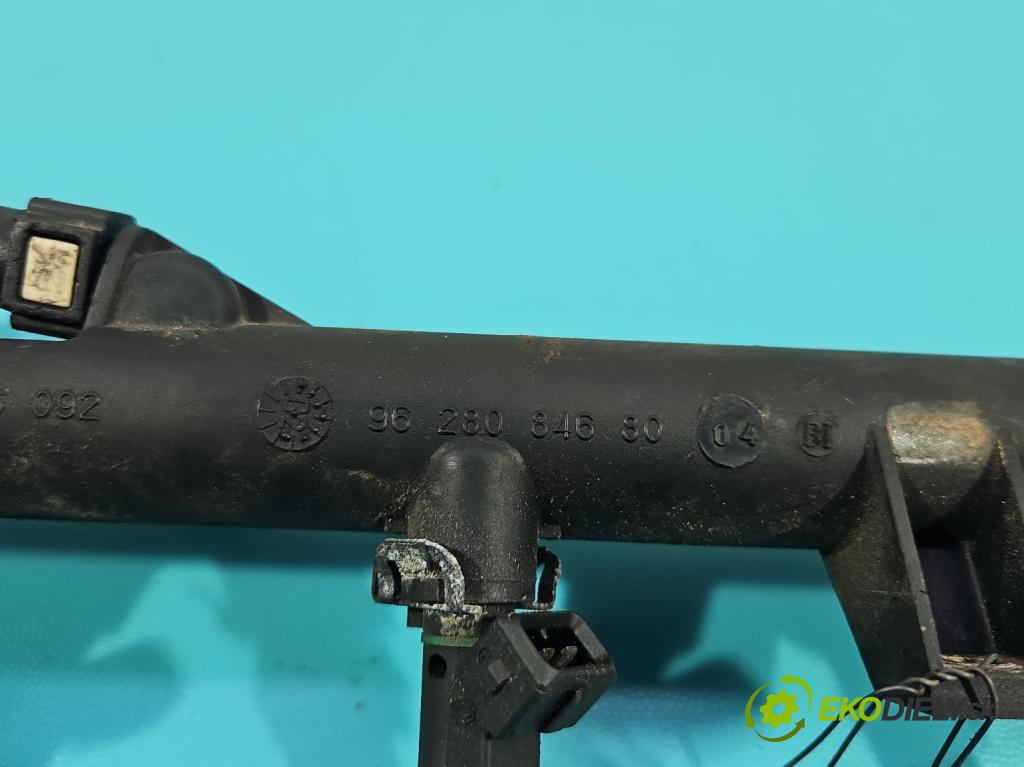 Citroen Xsara Picasso 1,8.0 16V 116 HP manual 85 kW 1749 cm3 5- vstrek 01F005A (Vstrekovač paliva)