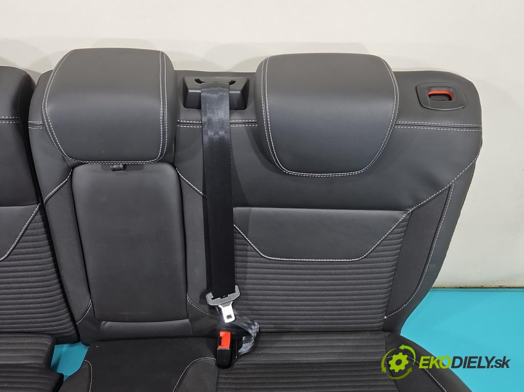 Ford Focus Mk3 2010-2018 1.5 tdci 120 HP manual 88 kW 1499 cm3 5- sedačke: komplet