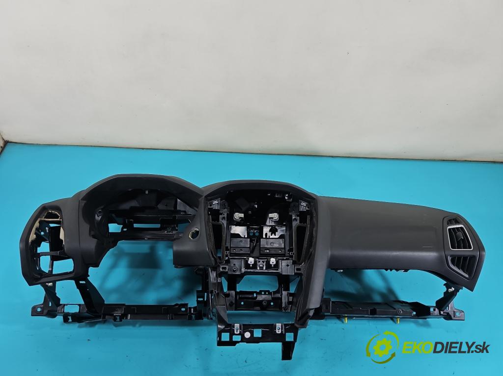 Ford Focus Mk3 2010-2018 1.5 tdci 120 hp manual 88 kW 1499 cm3 5- kokpit,přistrojova deska 
