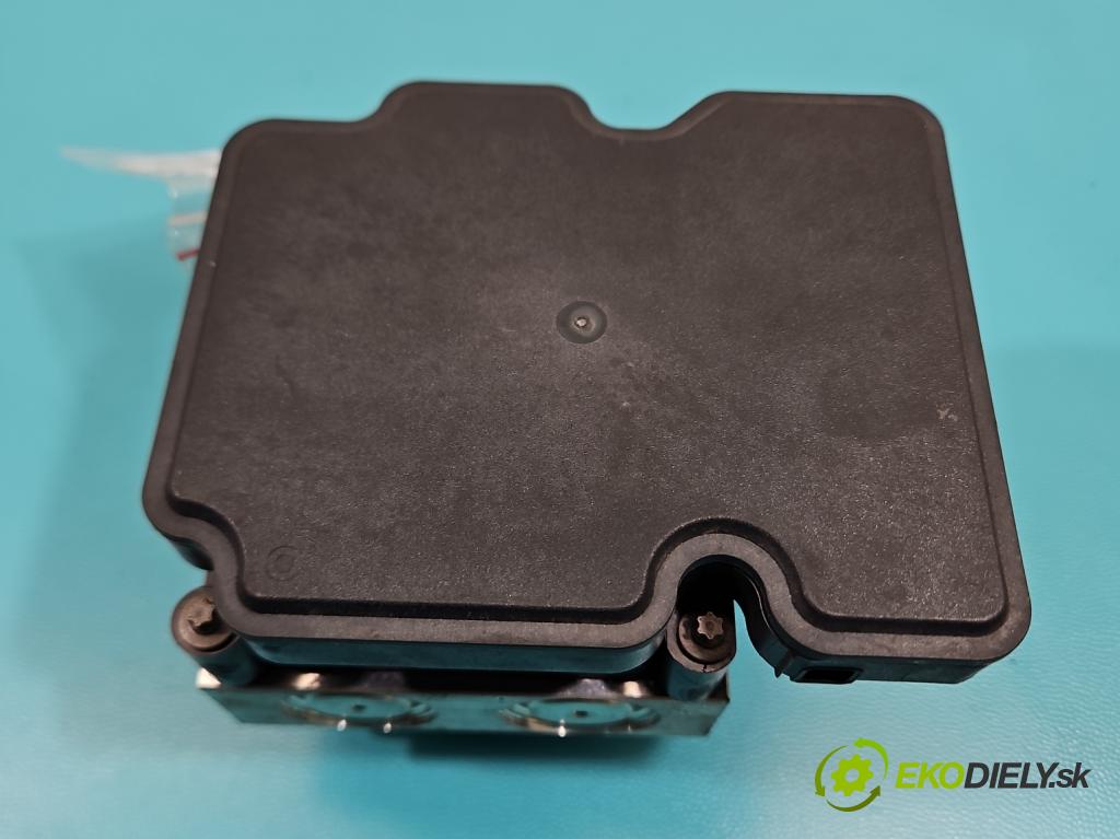 Renault Clio IV 2012-2020 0.9 Tce 90 HP manual 66 kW 898 cm3 5- čerpadlo abs 476608644R-A (Pumpa ABS)