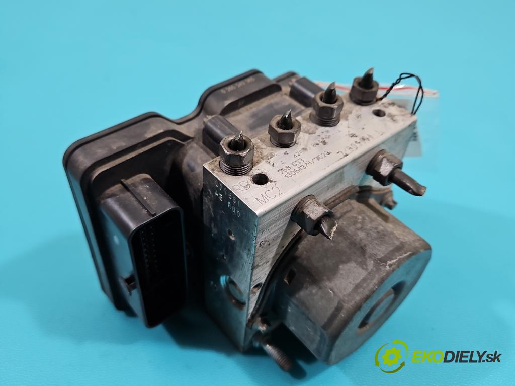 Renault Clio IV 2012-2020 0.9 Tce 90 HP manual 66 kW 898 cm3 5- čerpadlo abs 476608644R-A (Pumpa ABS)