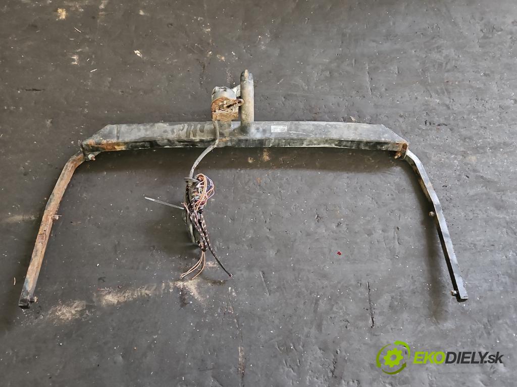 Ford Focus Mk2 2004-2011 2.0 16V 145 hp manual 107 kW 1999 cm3 5- oko tažné  (Tažné zařízení)