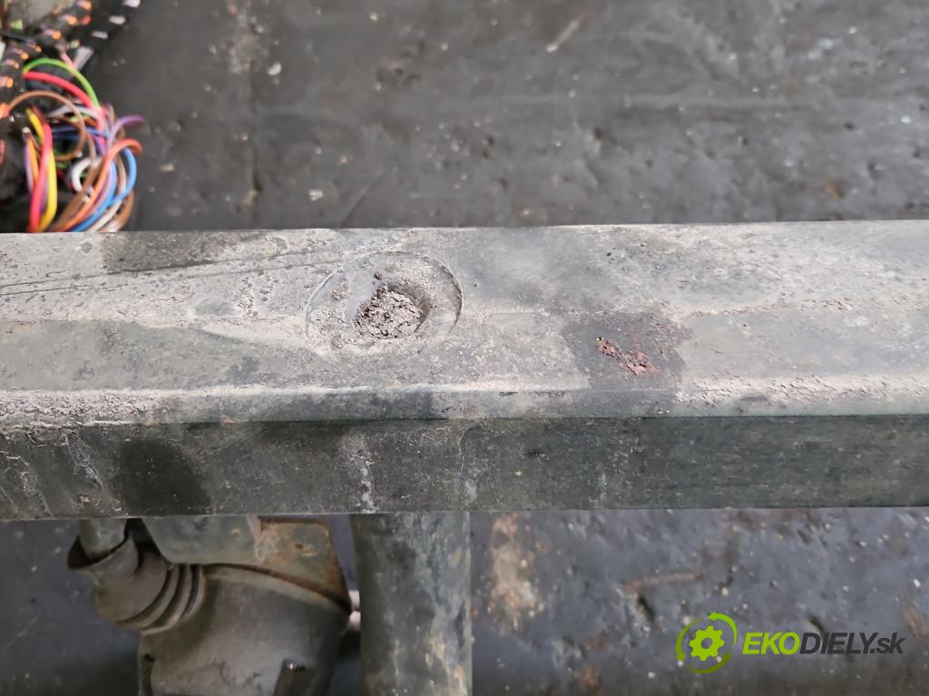 Ford Focus Mk2 2004-2011 2.0 16V 145 hp manual 107 kW 1999 cm3 5- oko tažné  (Tažné zařízení)