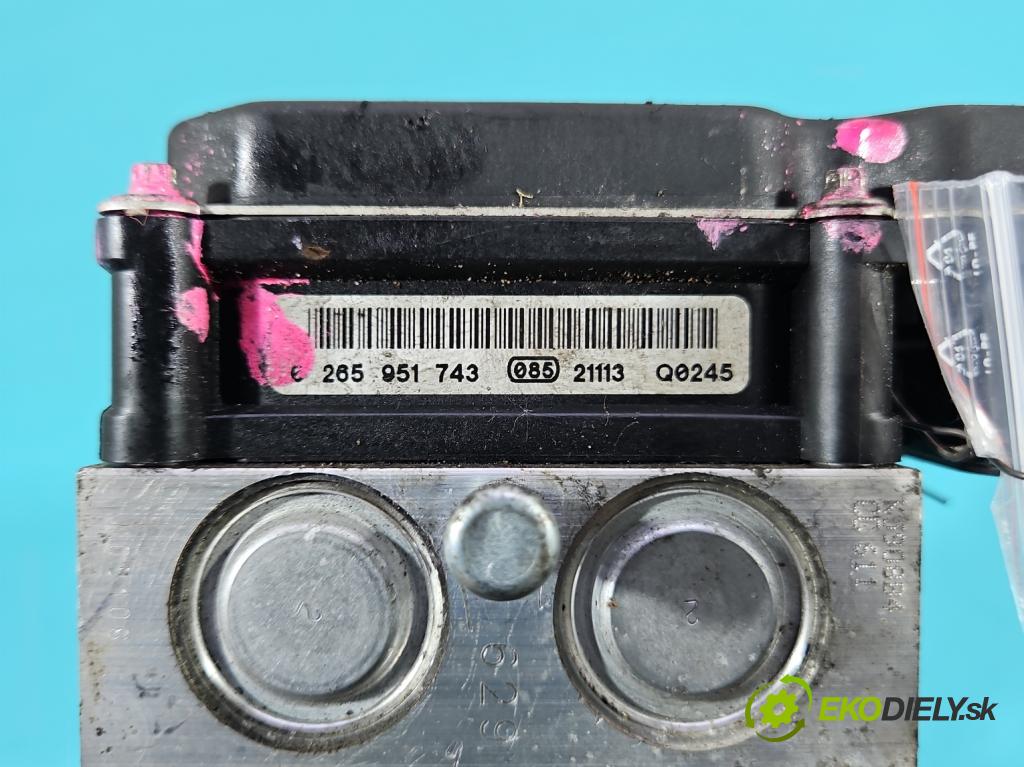 Nissan Qashqai I J10 2006-2013 2.0 dci 150 HP manual 110 kW 1995 cm3 5- čerpadlo abs 0265951743 (Pumpa ABS)