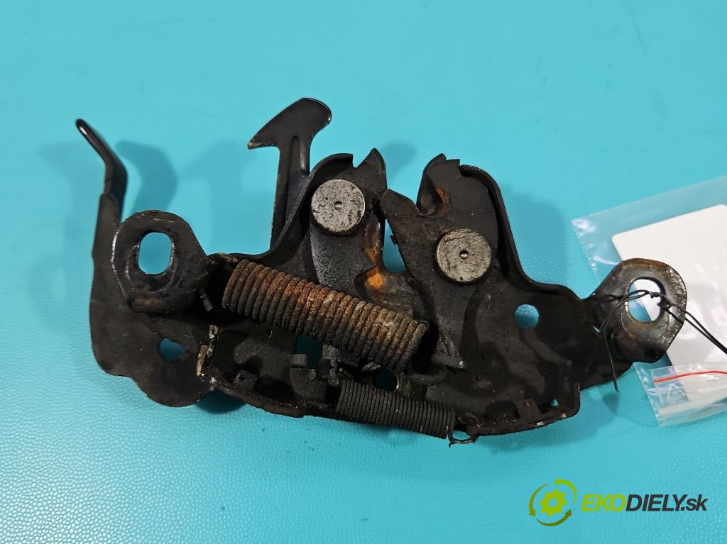 Nissan Qashqai I J10 2006-2013 2.0 dci 150 hp manual 110 kW 1995 cm3 5- zámek kapoty 