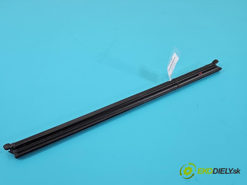 Seat Arona 2017- 1.0 TSI 110 hp manual 81 kW 999 cm3 5- Těsnění: dveře zadní levé 6F0839471 (Ostatní)