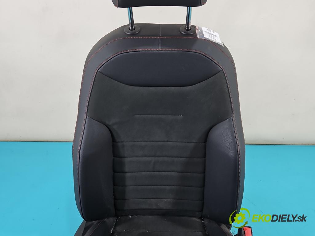 Seat Arona 2017- 1.0 TSI 110 HP manual 81 kW 999 cm3 5- Sedačka pravý  (Sedadlo)