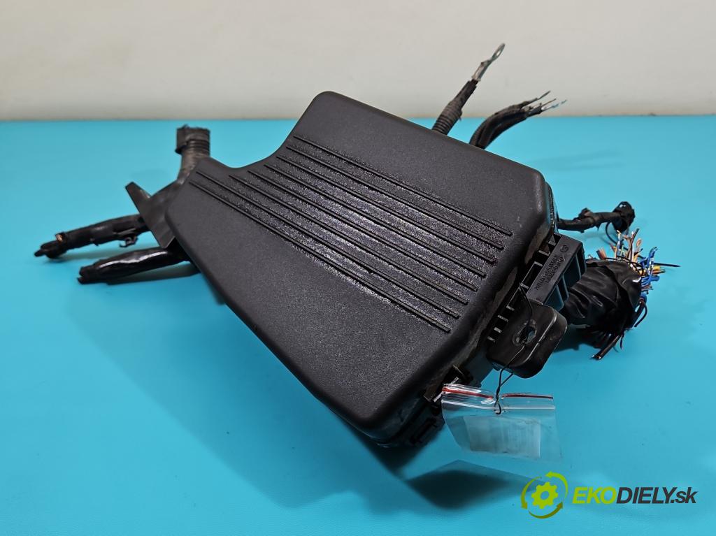 Mazda 6 III GJ 2012-2024 2.2d 150 hp manual 110 kW 2190 cm3 4- skříňka pojistková KD47-66767 (Pojistkové skříňky)