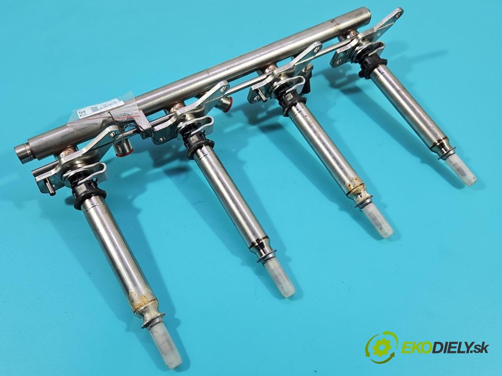 Mercedes CLS II C218 2010-2018 4.7 V8 (278922) 408KM automatic 300 kW 4663 cm3 4- vstrek A2780700687 (Vstrekovač paliva)