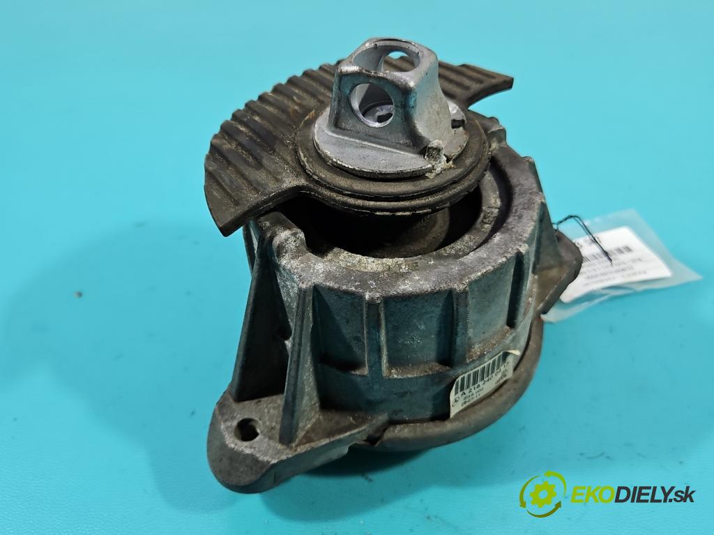 Mercedes CLS II C218 2010-2018 4.7 V8 (278922) 408KM automatic 300 kW 4663 cm3 4- airbag motora A2182400417 (Držiak motora)