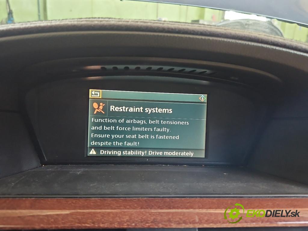 Bmw 5 E60 2003-2010 3.0d 231 HP automatic 170 kW 2979 cm3 4- Zobrazit: 6945661 (Prístrojová doska)