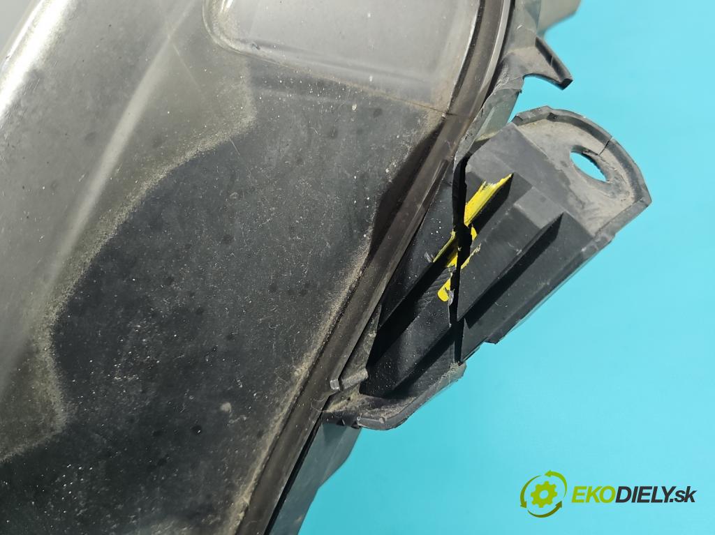 Opel Astra III 2004-2014 1.7 cdti 101 HP manual 74 kW 1686 cm3 5- Reflektor: pravý  (Svetlo predné pravé)