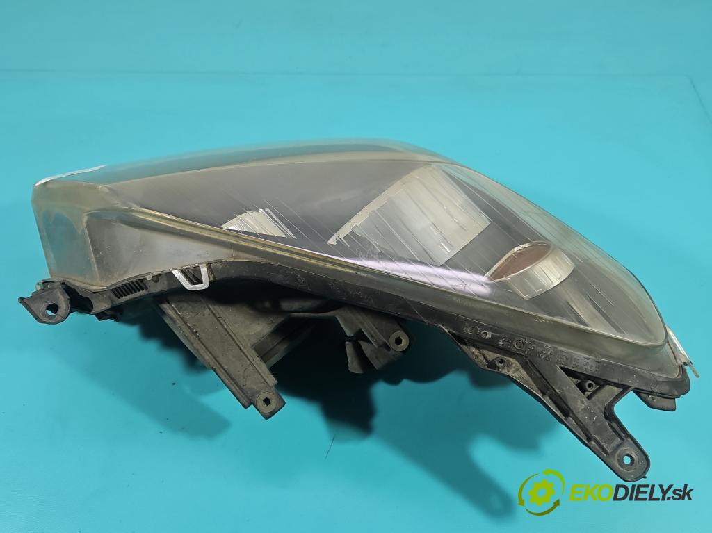 Opel Astra III 2004-2014 1.7 cdti 101 HP manual 74 kW 1686 cm3 5- Reflektor: pravý  (Svetlo predné pravé)