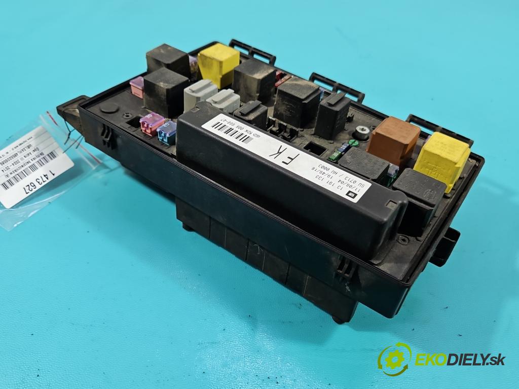 Opel Astra III 2004-2014 1.7 cdti 101 hp manual 74 kW 1686 cm3 5- skříňka pojistková 743381-00 (Pojistkové skříňky)