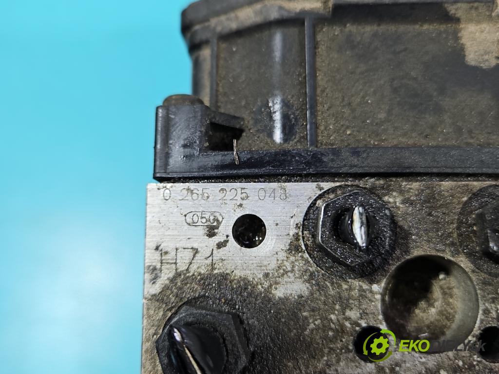 Audi A4 B6 2000-2004 2.0 20V 131 HP manual 96 kW 1984 cm3 4- čerpadlo abs 0265950011 (Pumpa ABS)