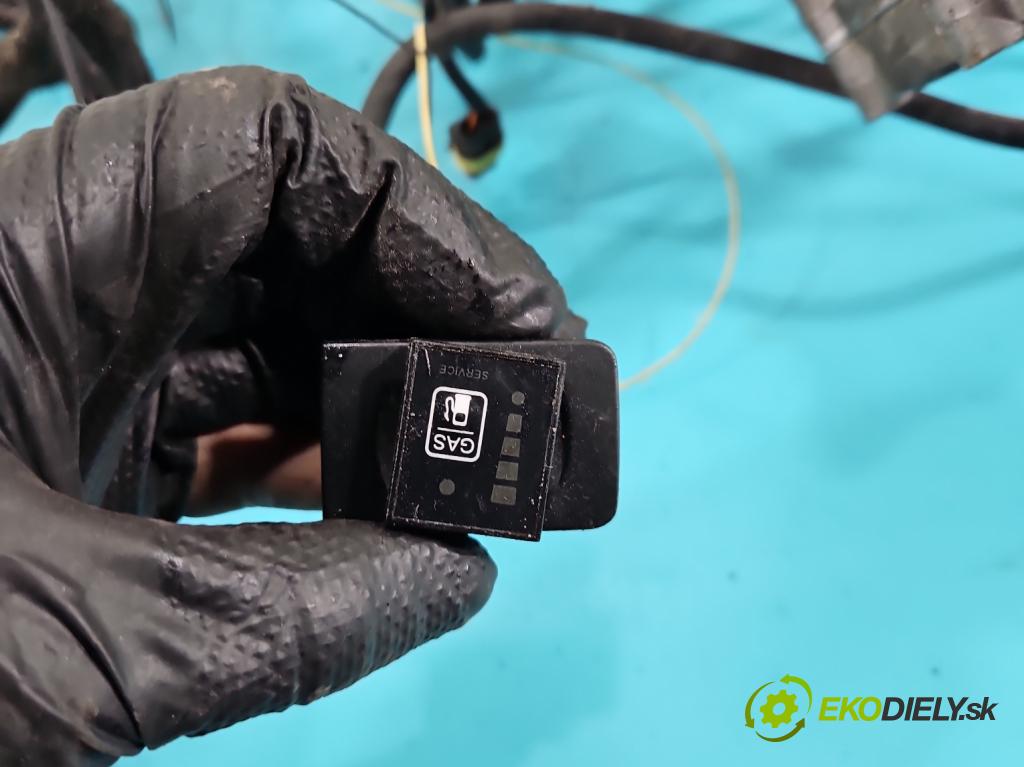 Vw Bora 2.0 8V 116 hp manual 85 kW 1984 cm3 5- instalace LPG STAG 4 200 GOFAST