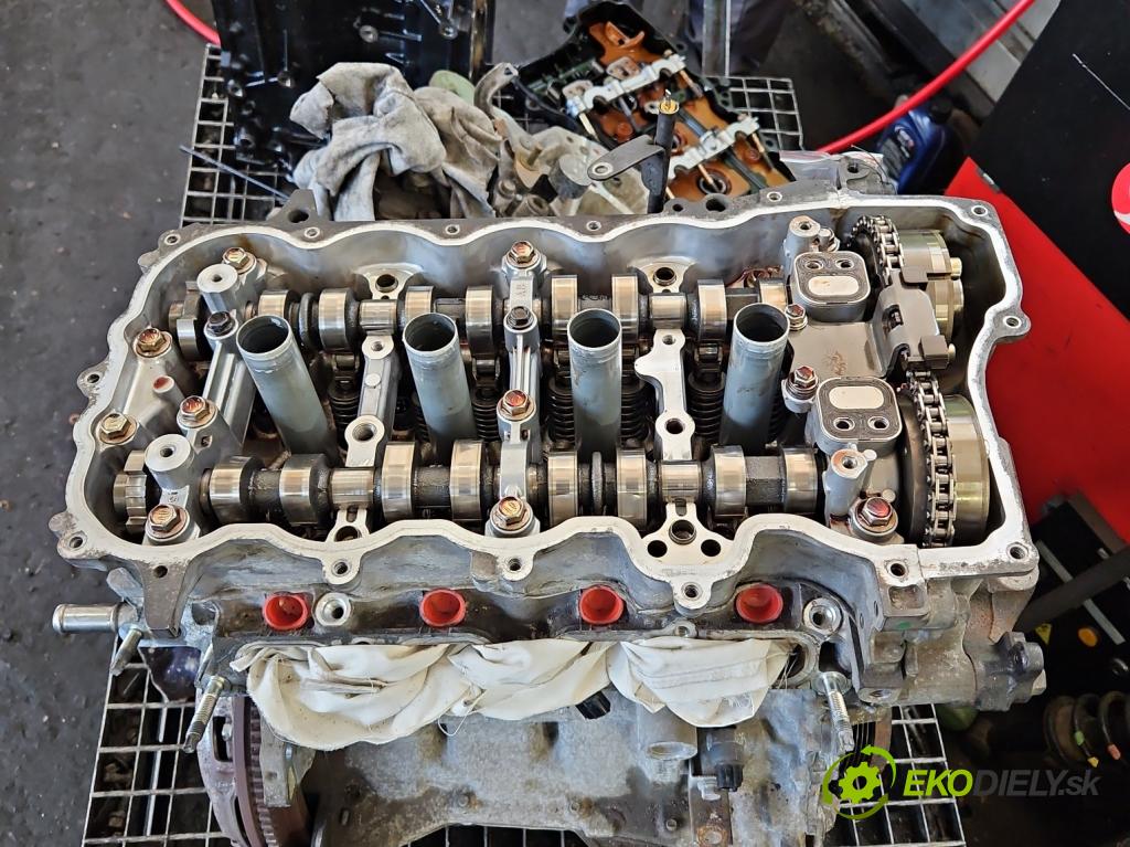 Toyota Yaris III 2011-2020 1.3 vvti 99 HP manual 73 kW 1329 cm3 5- motor benzín: 1NR
