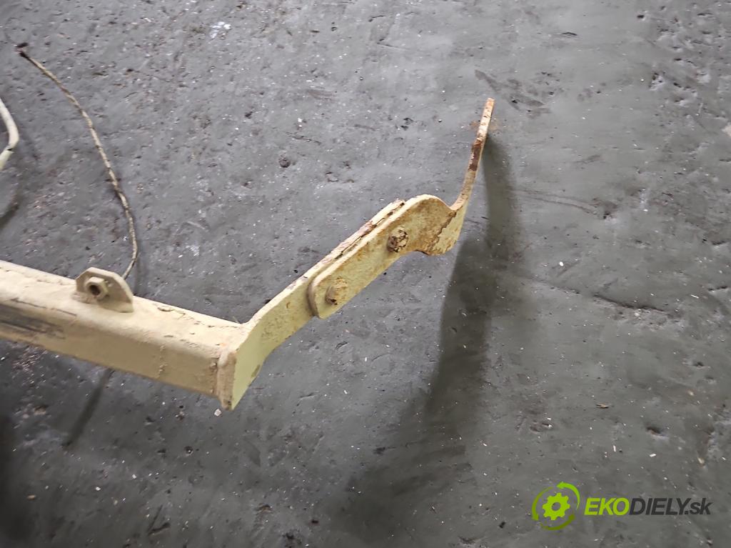 Citroen Berlingo I 1996-2008 2.0 hdi 90 HP manual 66 kW 1997 cm3 5- Hák: vlečení:  (Ťažné zariadenie)