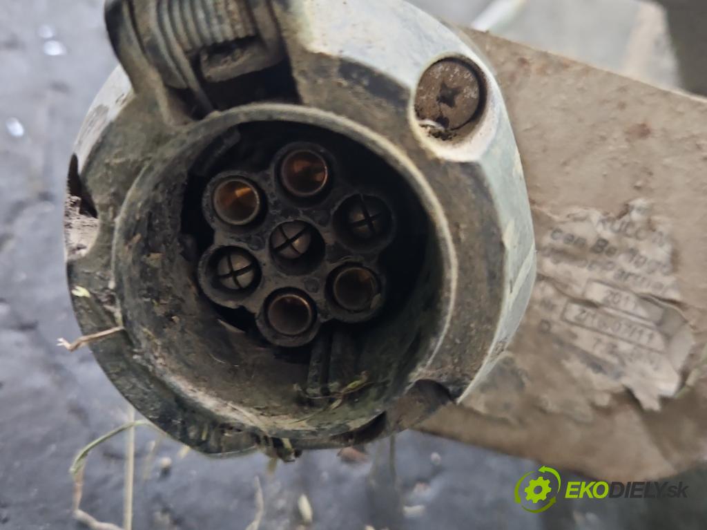 Citroen Berlingo I 1996-2008 2.0 hdi 90 HP manual 66 kW 1997 cm3 5- Hák: vlečení:  (Ťažné zariadenie)