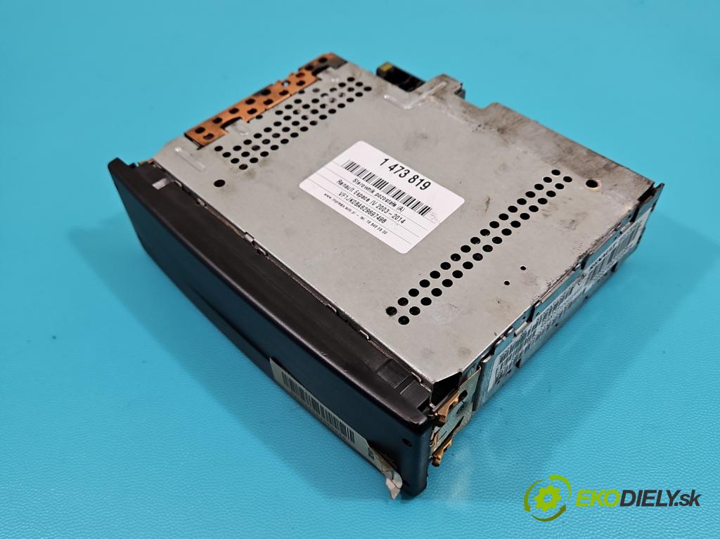 Renault Espace IV 2003-2014 2.0 T 163 HP manual 120 kW 1998 cm3 5- Radio originál 8200205833