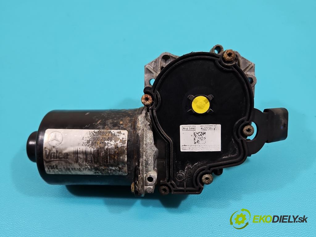 Infiniti Q30 2015-2019 1.6 T 156 hp automatic 115 kW 1595 cm3 5- motor stěračů přední W000027118
