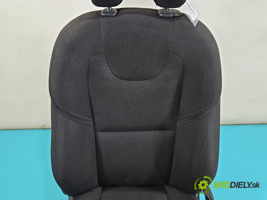 Volvo V40 II 2012-2019 1.6 D2 114 HP manual 84 kW 1560 cm3 5- Sedačka ľavý  (Sedadlo)