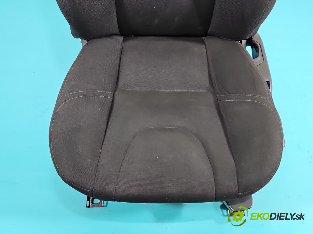 Volvo V40 II 2012-2019 1.6 D2 114 HP manual 84 kW 1560 cm3 5- Sedačka ľavý  (Sedadlo)