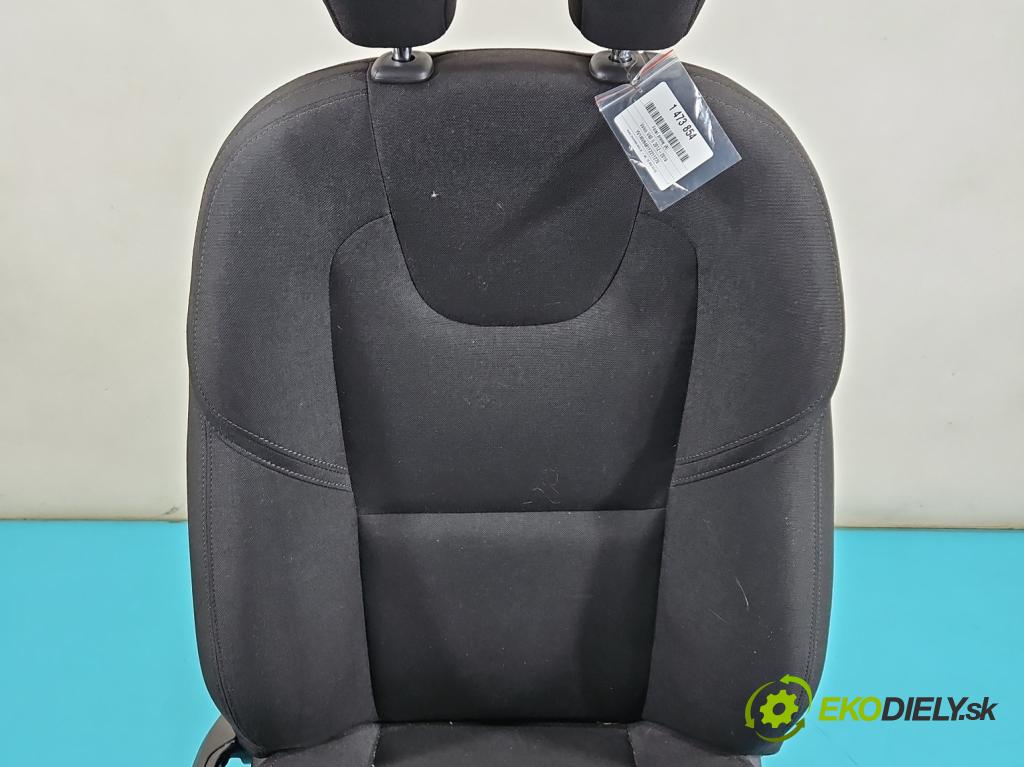 Volvo V40 II 2012-2019 1.6 D2 114 HP manual 84 kW 1560 cm3 5- Sedačka pravý  (Sedadlo)