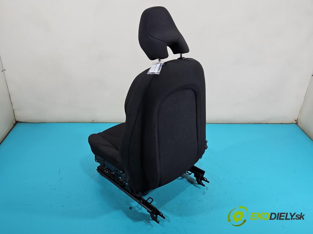 Volvo V40 II 2012-2019 1.6 D2 114 HP manual 84 kW 1560 cm3 5- Sedačka pravý  (Sedadlo)