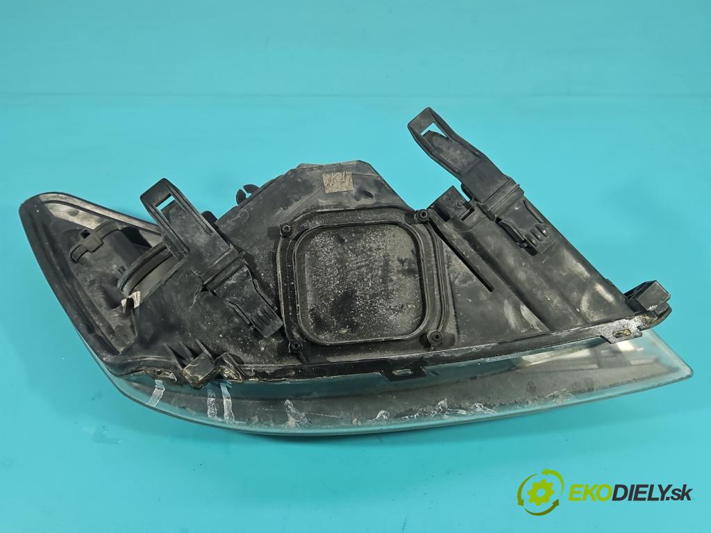 Ford Focus Mk2 2004-2011 2.0 16V 145 hp manual 107 kW 1999 cm3 5- světlo levý 8M51-13W030-CE (Klika dveří ostatní)