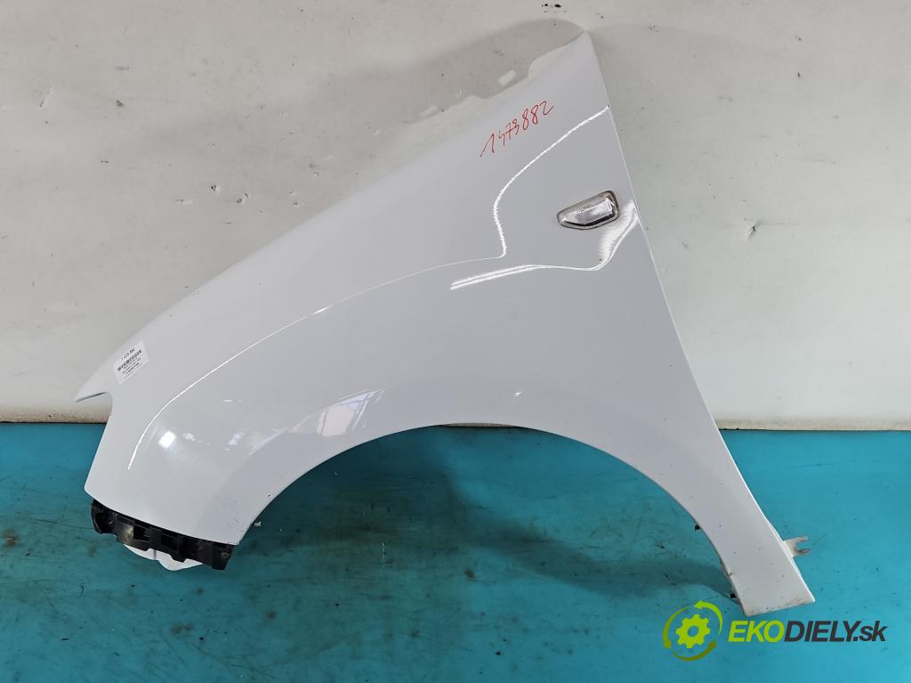 Dacia Sandero II 2012-2020 1.0 12V 73 hp manual 54 kW 999 cm3 5- blatnik přední levý  (Levý přední blatník)