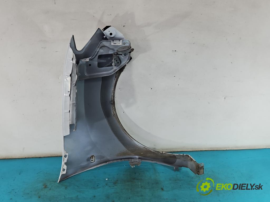 Dacia Sandero II 2012-2020 1.0 12V 73 hp manual 54 kW 999 cm3 5- blatnik přední levý  (Levý přední blatník)