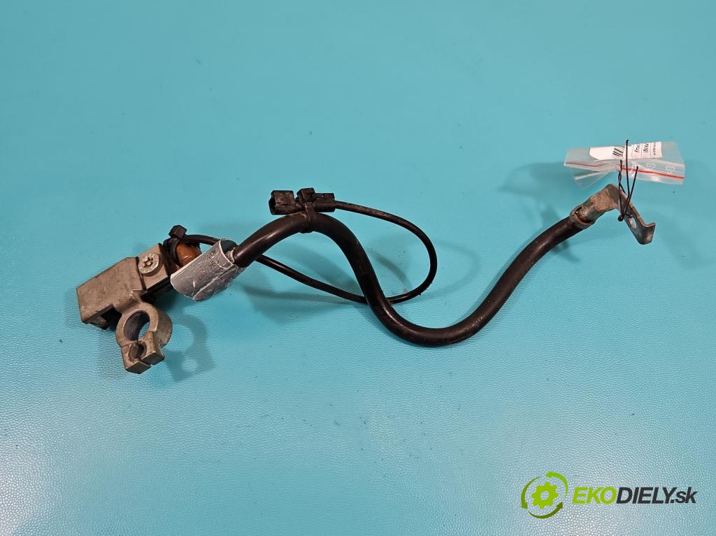 Bmw 5 E60 2003-2010 3.0d 231 hp automatic 170 kW 2979 cm3 4- kontakt mínus: 6928989