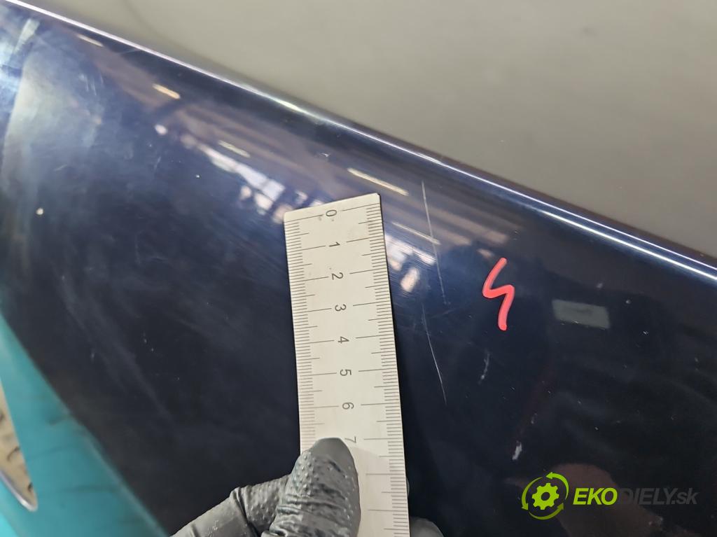 Vw Phaeton 3.2 V6 fsi 241KM automatic 177 kW 3189 cm3 4- zadní kufrové dveře  (Zadní kapota (kufr))