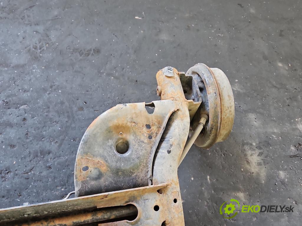 Dacia Sandero II 2012-2020 1.0 12V 73 hp manual 54 kW 999 cm3 5- zadní výztuha  (Výztuhy zadní)