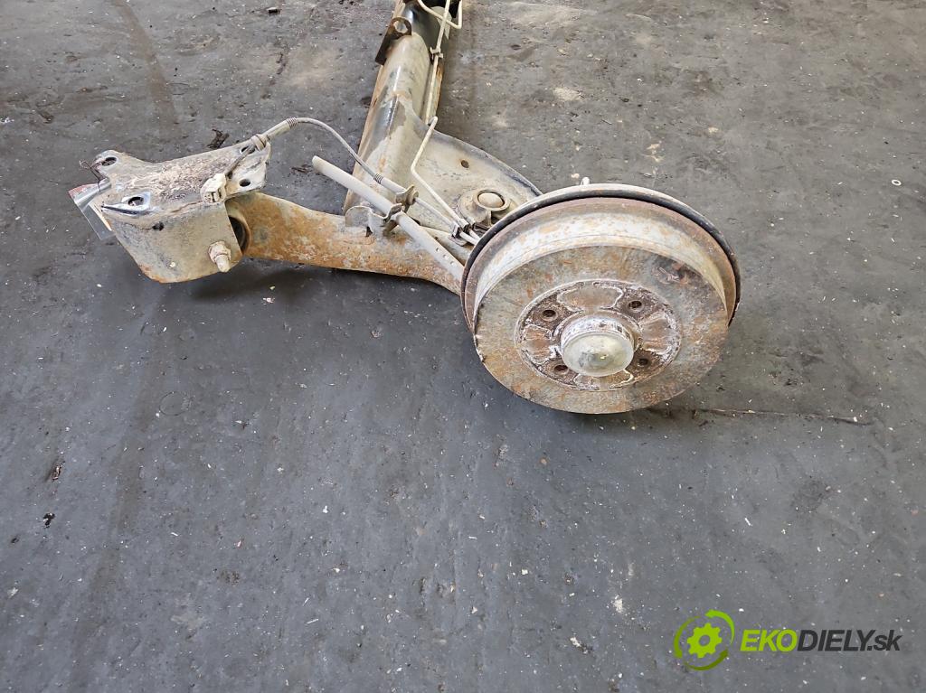 Dacia Sandero II 2012-2020 1.0 12V 73 hp manual 54 kW 999 cm3 5- zadní výztuha  (Výztuhy zadní)