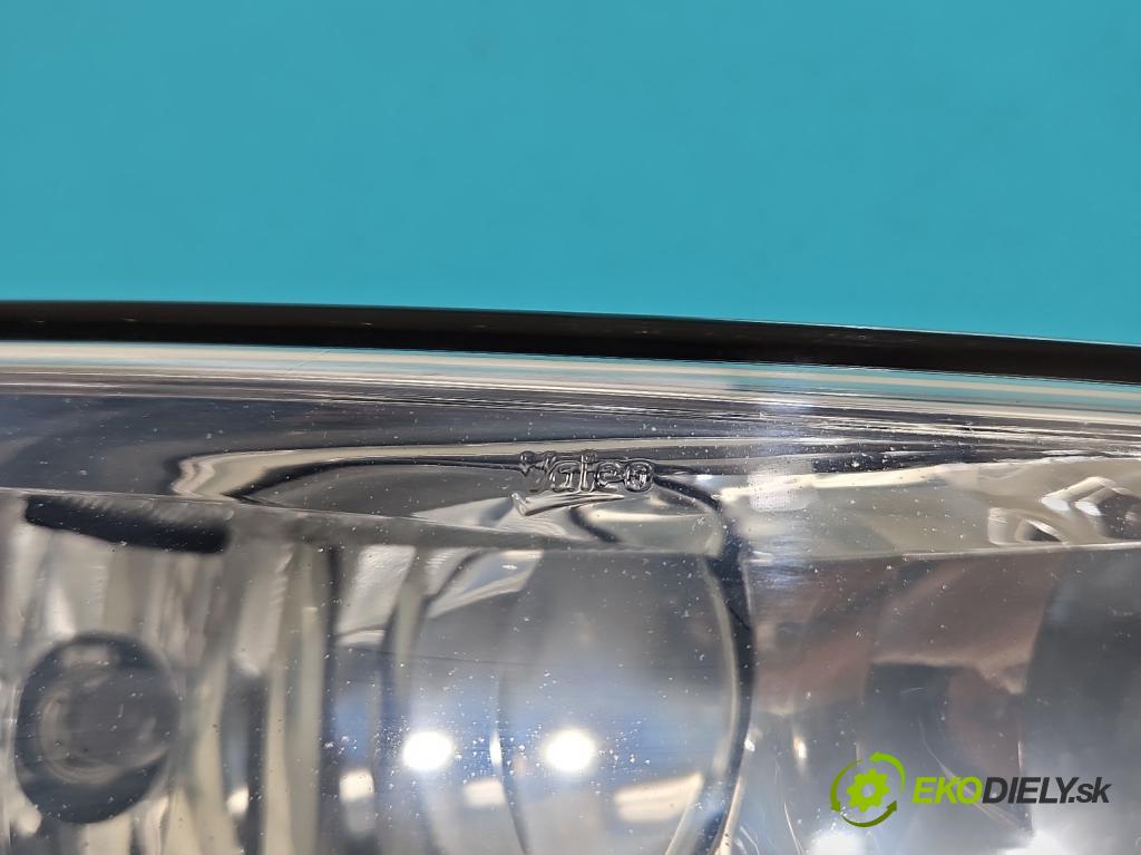 Ford Focus Mk3 2010-2018 1.5 tdci 120 HP manual 88 kW 1499 cm3 5- Halogen pravý F1EB-15A254-AB (Kľučka dverí ostatné)