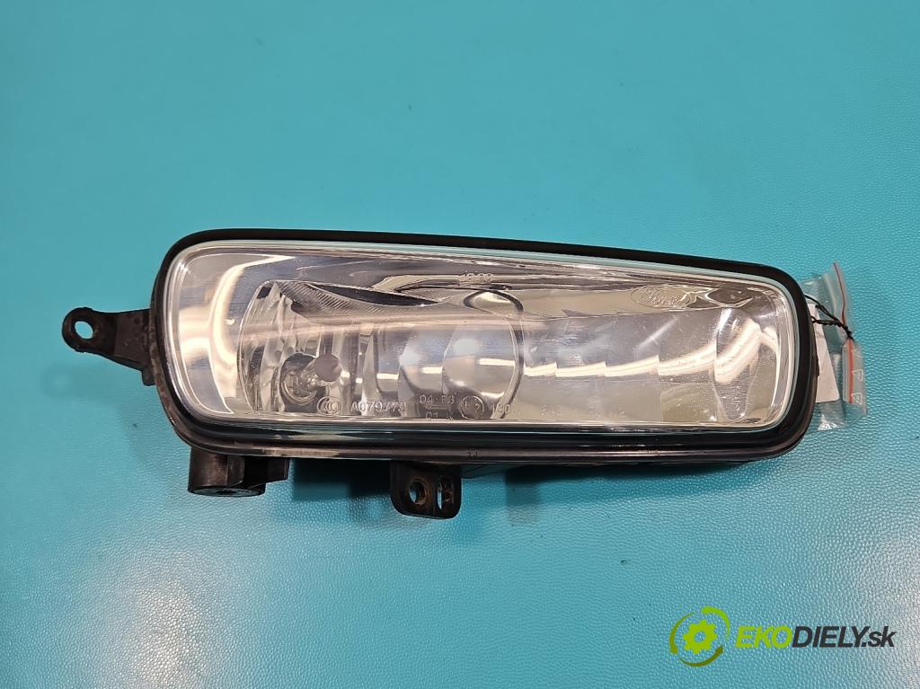 Ford Focus Mk3 2010-2018 1.5 tdci 120 HP manual 88 kW 1499 cm3 5- Halogen pravý F1EB-15A254-AB (Kľučka dverí ostatné)