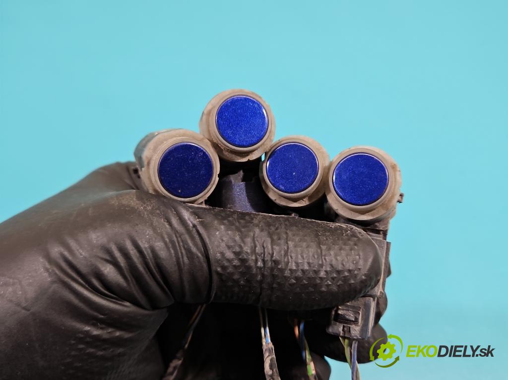 Ford Focus Mk3 2010-2018 1.5 tdci 120 HP manual 88 kW 1499 cm3 5- snímač parkovaní: F1CT-15K859-AAW