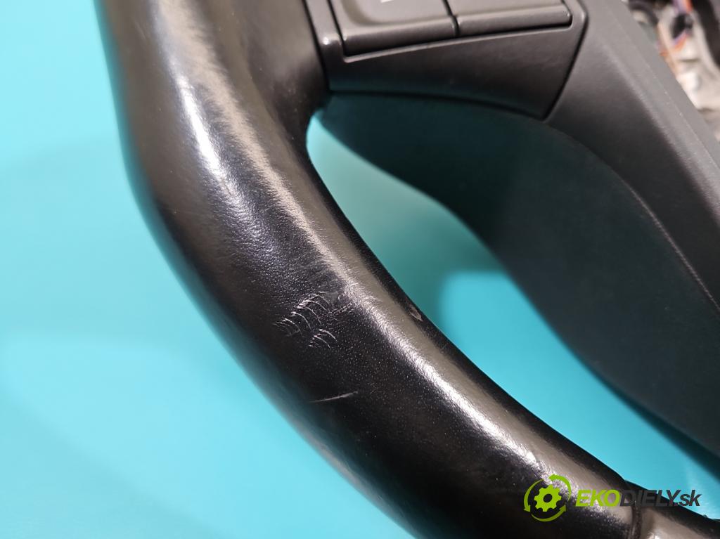 Volvo V40 II 2012-2019 1.6 D2 114 HP manual 84 kW 1560 cm3 5- volant  (Volant)