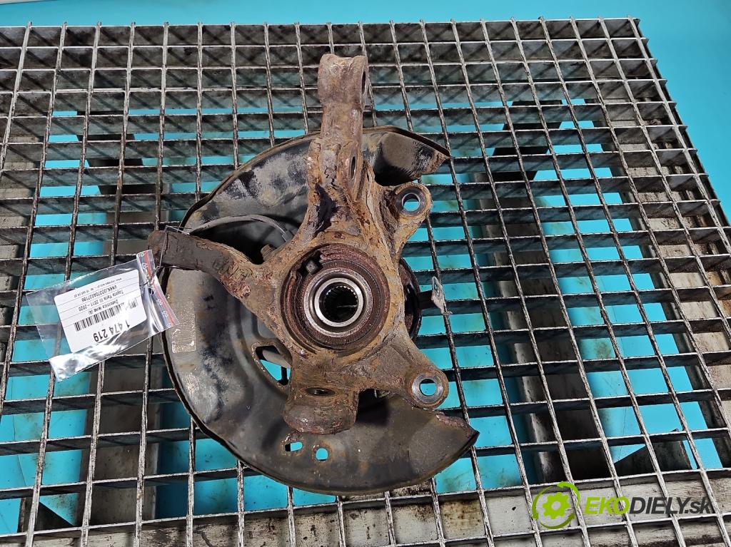 Toyota Yaris III 2011-2020 1.3 vvti 99 hp manual 73 kW 1329 cm3 5- náboj levé  (Náboje)