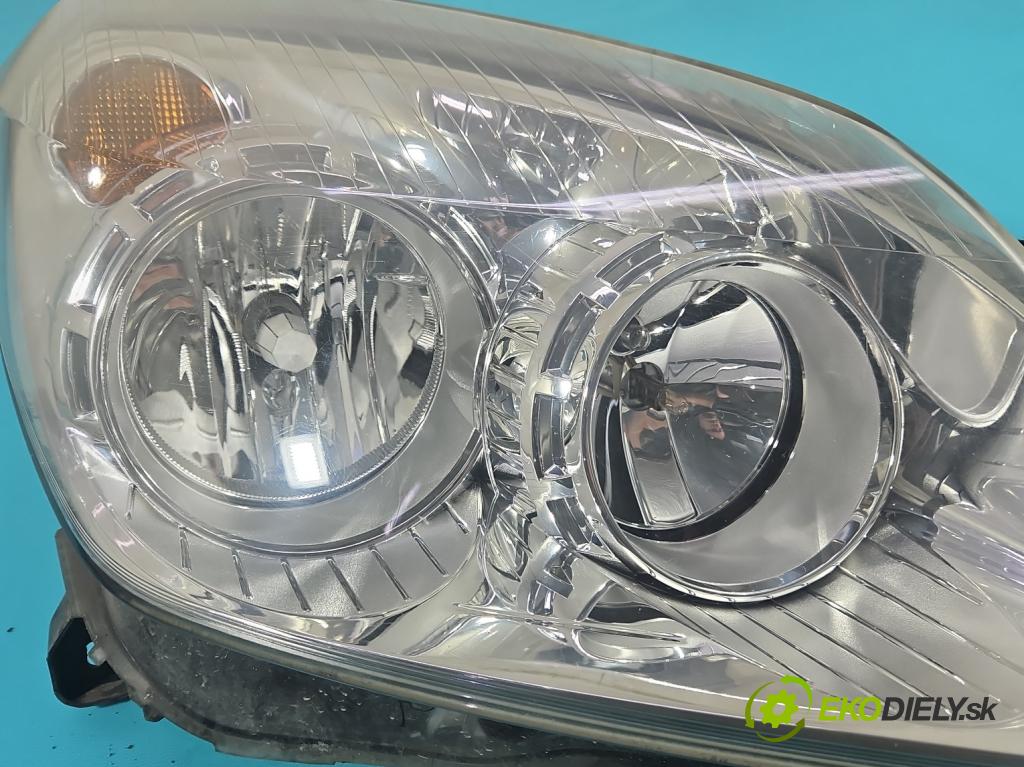 Opel Astra III 2004-2014 1.9 cdti 101 HP manual 74 kW 1910 cm3 5- Reflektor: pravý  (Svetlo predné pravé)