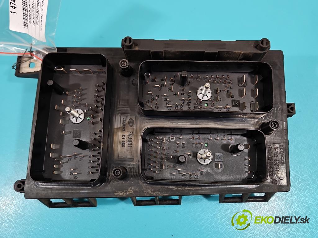 Opel Astra III 2004-2014 1.9 cdti 101 hp manual 74 kW 1910 cm3 5- skříňka pojistková 13206754HB (Pojistkové skříňky)