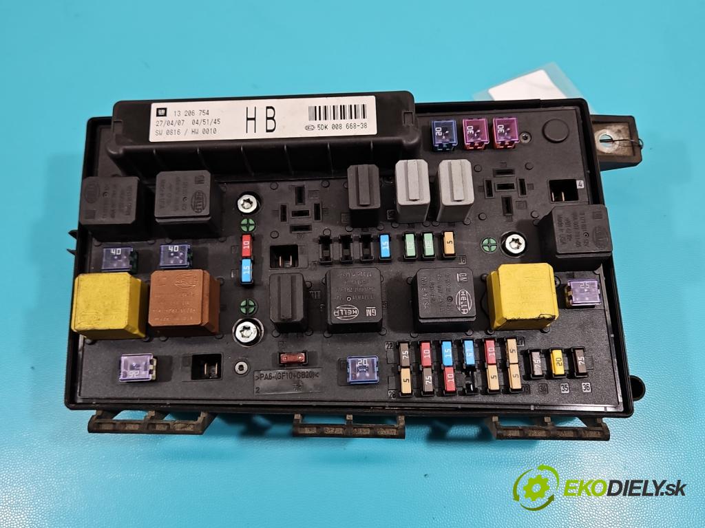 Opel Astra III 2004-2014 1.9 cdti 101 hp manual 74 kW 1910 cm3 5- skříňka pojistková 13206754HB (Pojistkové skříňky)