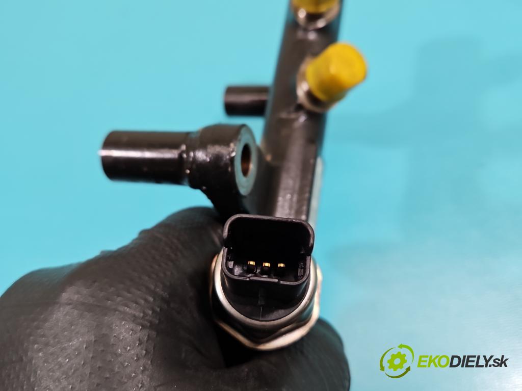 Toyota Proace I 2013-2016 2.0 D4D 128 HP manual 94 kW 1997 cm3 5- lišta vstrekovacia 9681909680 (Vstrekovacia lišta)