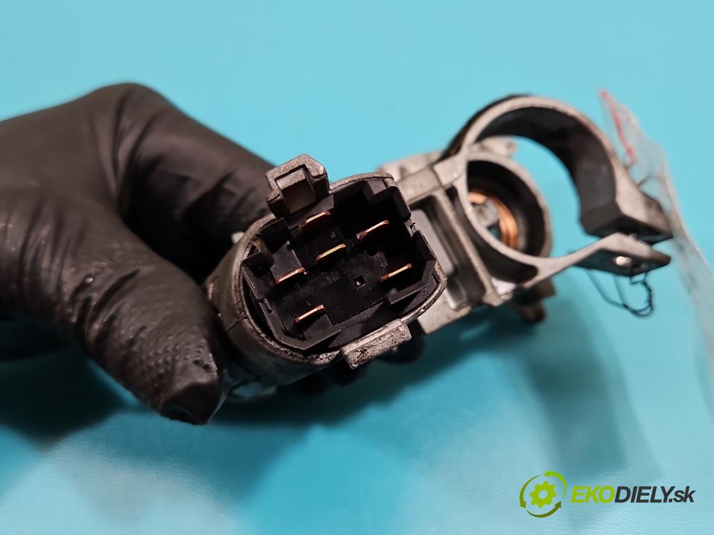 Vw Transporter T4 1990-2003 1.9 TD 68 HP manual 50 kW 1896 cm3 5- Spínačka  (Spínacia skrinka)