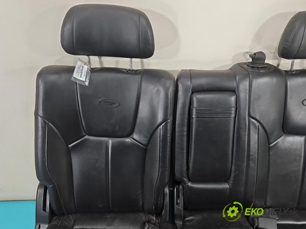 Ssangyong Rexton I 2001-2017 2.7 XDI 165 HP automatic 121 kW 2696 cm3 5- Pohovka: zadné (Sedadlo)