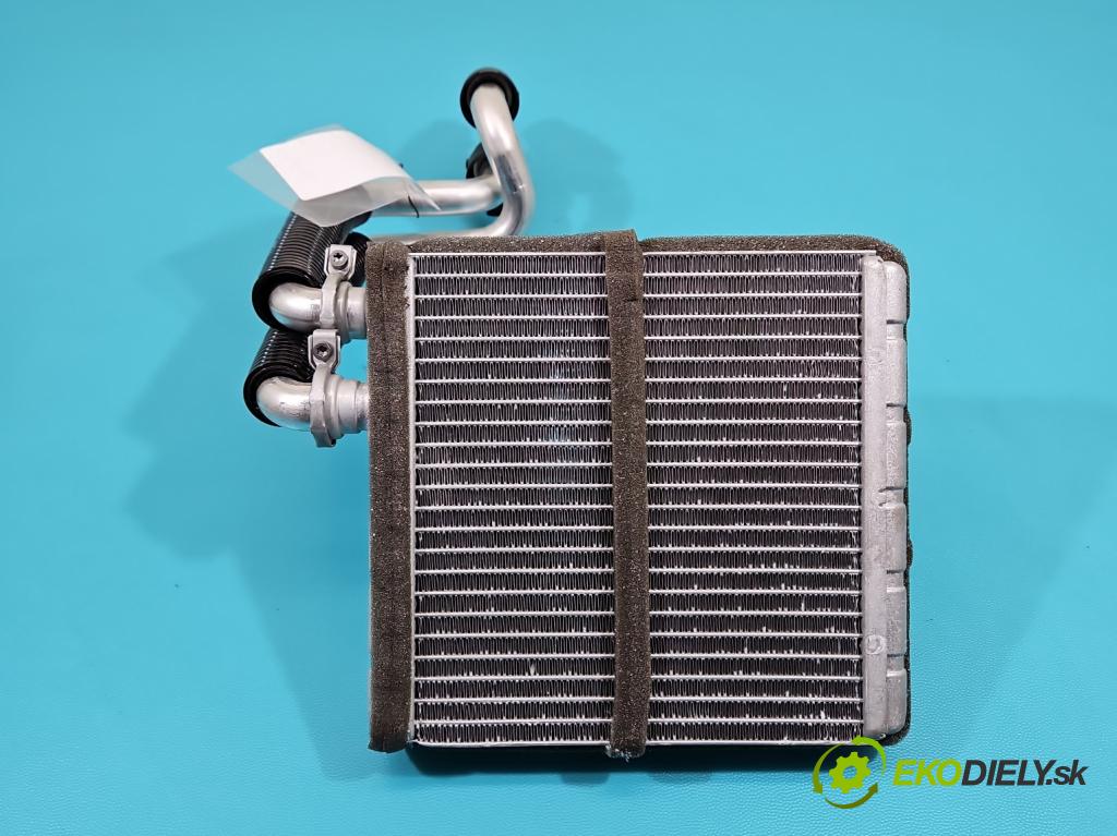 Seat Arona 2017- 1.0 TSI 110 hp manual 81 kW 999 cm3 5- radiátor FS428001 (Radiátory topení)