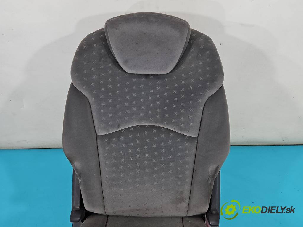Peugeot 807 2002-2014 2.2 hdi 128 HP manual 94 kW 2179 cm3 5- Sedačka zadné pravý III