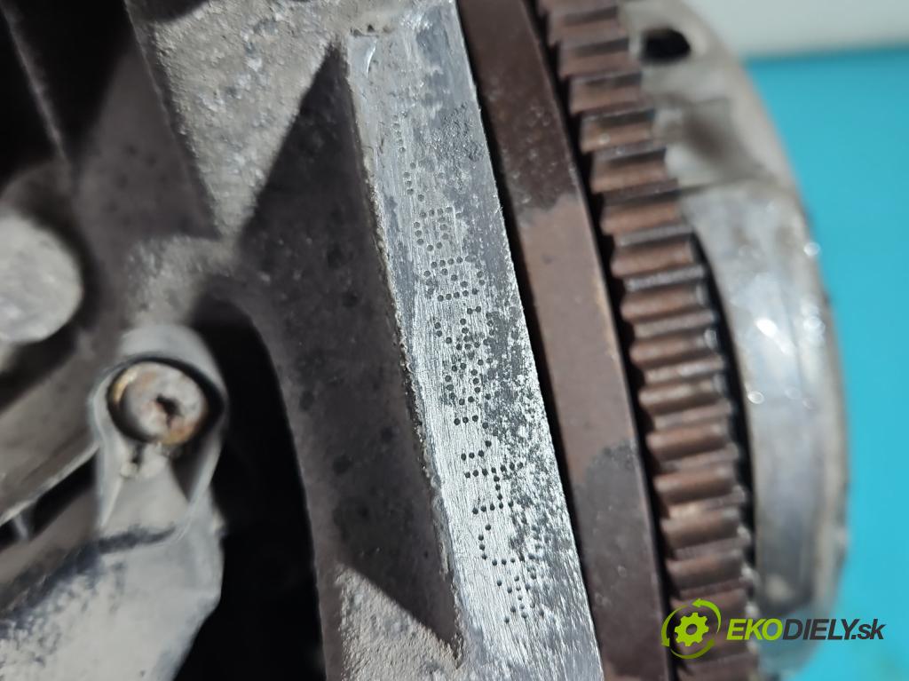 Skoda Citigo 2011-2019 1.0 MPI 75 HP manual 55 kW 999 cm3 3- motor benzín: CHY